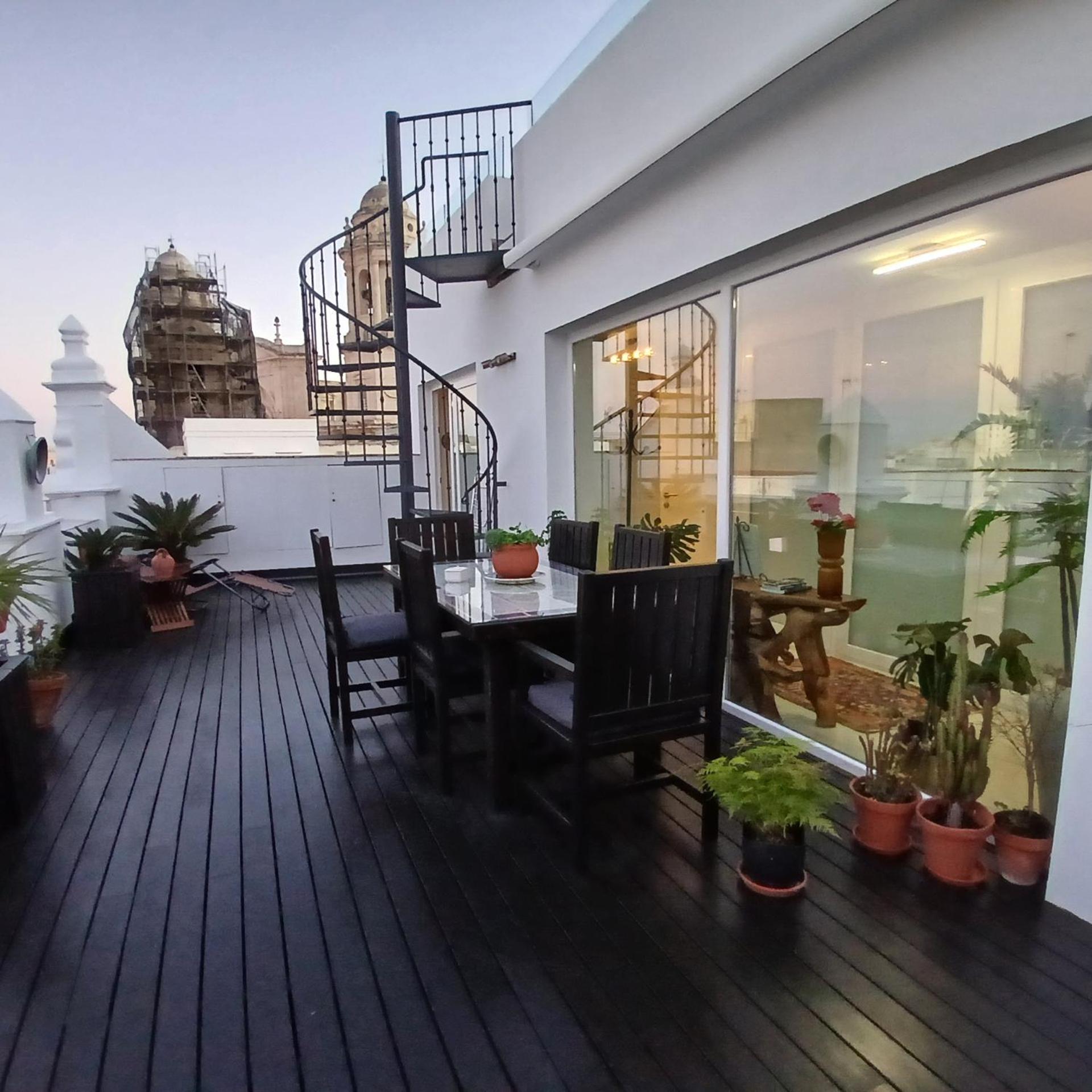 شقة ***** Attic With Impressive Views And Jacuzzi كاديز المظهر الخارجي الصورة